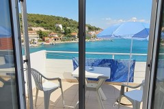 Tisno-apartments-felix-balcony-1